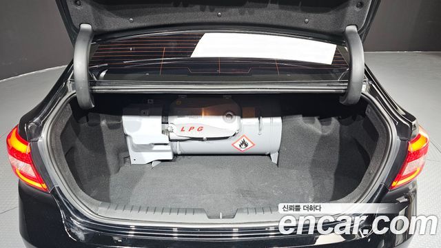 Hyundai Sonata 2016 — photo 25