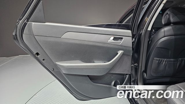 Hyundai Sonata 2016 — photo 14