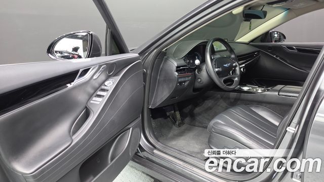 Genesis G80 2022 — photo 13