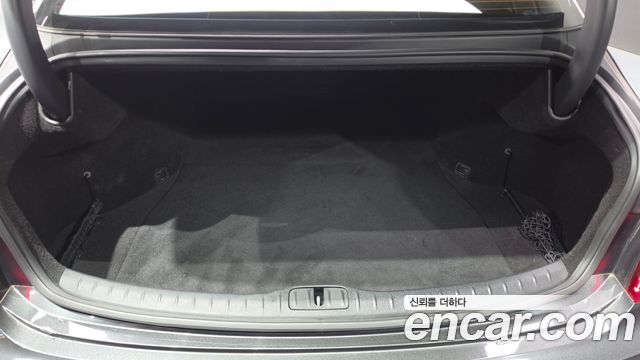 Genesis G80 2022 — photo 26