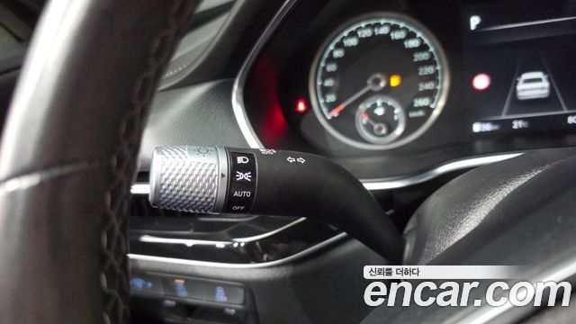 Genesis G80 2022 — photo 27