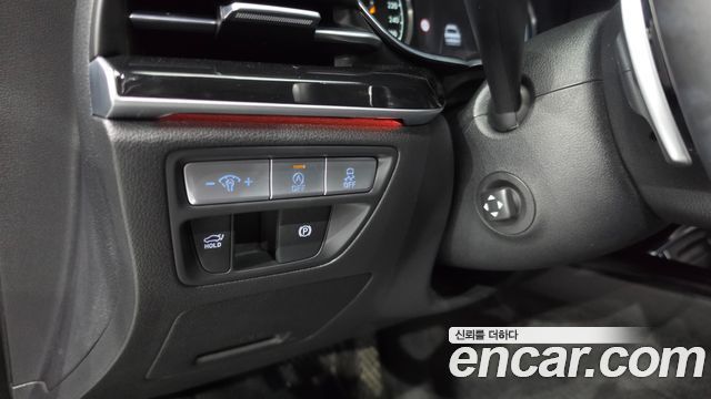 Genesis G80 2022 — photo 28
