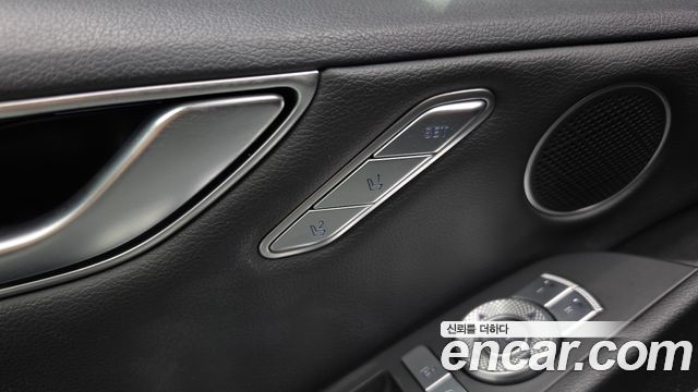 Genesis G80 2022 — photo 30