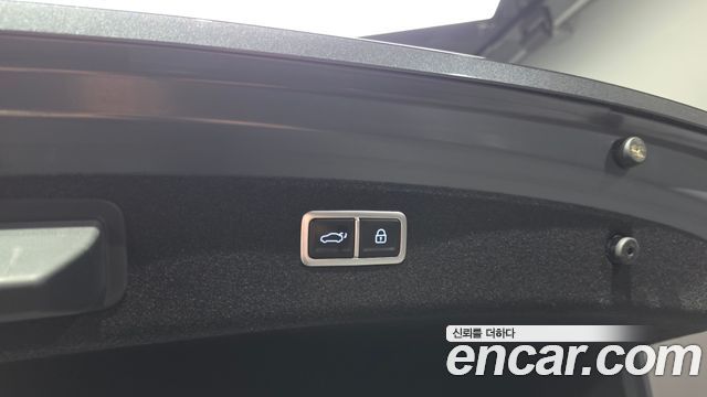 Genesis G80 2022 — photo 32