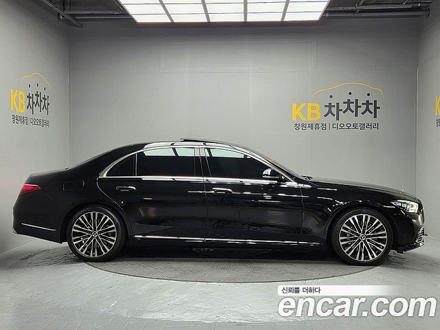 Mercedes-Benz S-Class 2021 — photo 7
