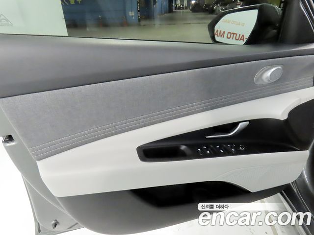 Hyundai AVANTE 2021 — photo 13