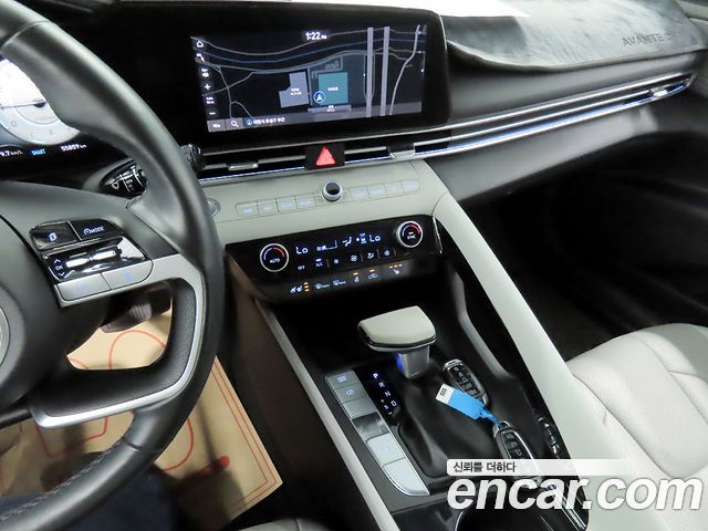 Hyundai AVANTE 2021 — photo 18