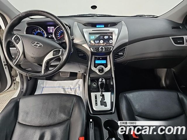 Hyundai AVANTE 2011 — photo 5