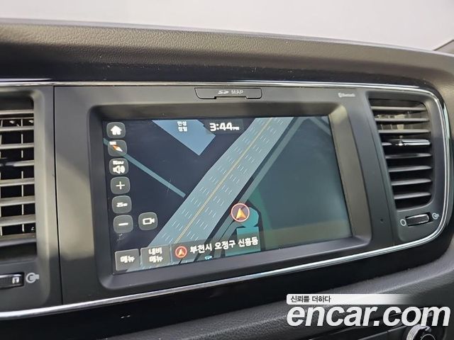Kia Canival 2017 — photo 14