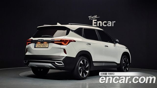Kia Seltos 2023 — photo 2