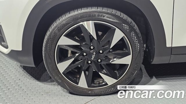 Kia Seltos 2023 — photo 5