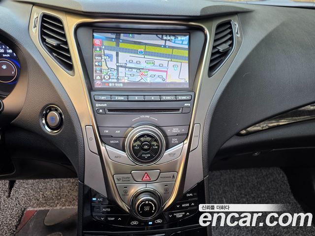 Hyundai Grandeur 2012 — photo 11