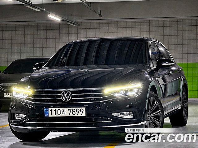 Volkswagen Passat 2022 — photo 10