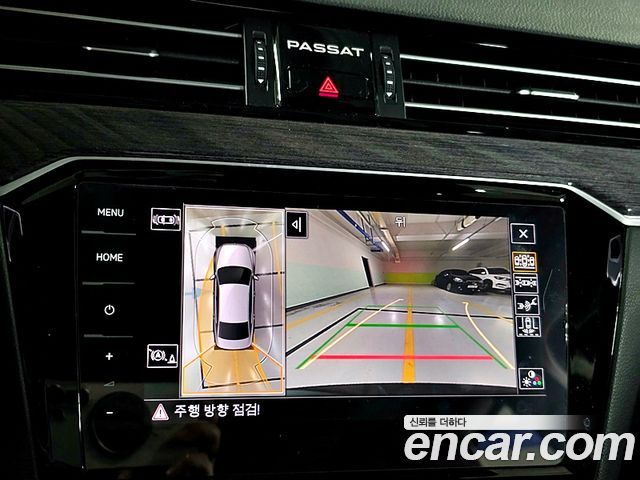 Volkswagen Passat 2022 — photo 17