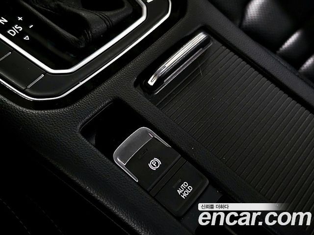 Volkswagen Passat 2022 — photo 19