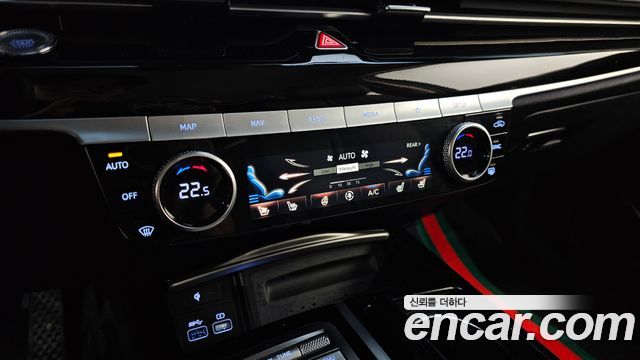 Genesis G80 2022 — photo 18