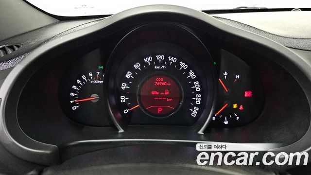 Kia Sportage 2012 — photo 8