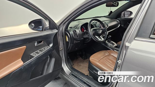 Kia Sportage 2012 — photo 10