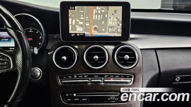 Mercedes-Benz C-Class 2015 — photo 14
