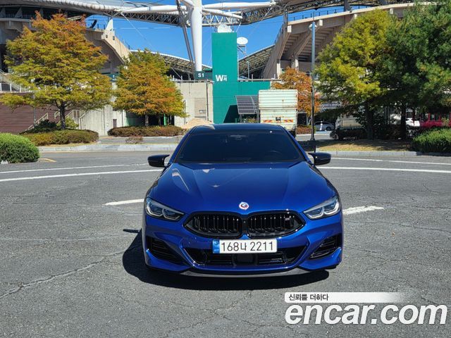 BMW 8-Series 2023 — photo 1