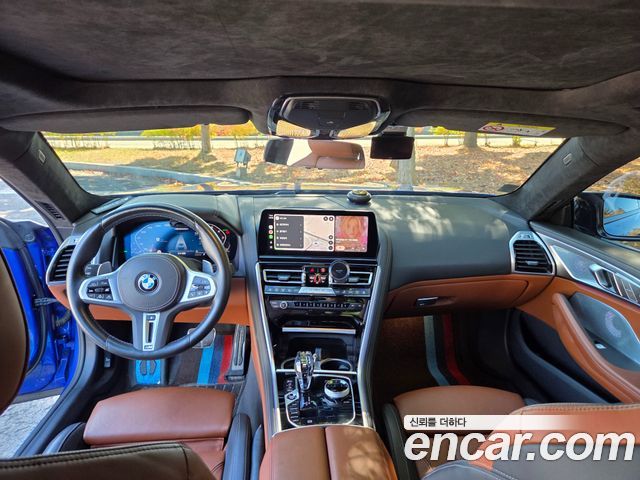 BMW 8-Series 2023 — photo 14