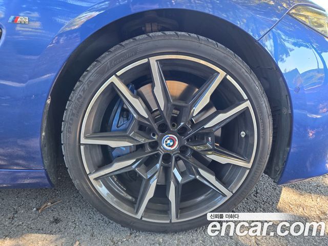 BMW 8-Series 2023 — photo 20