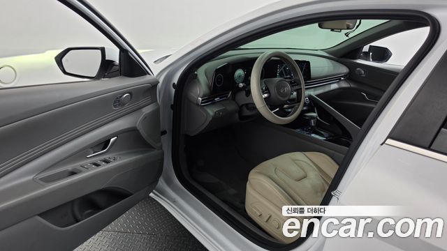 Hyundai AVANTE 2024 — photo 13