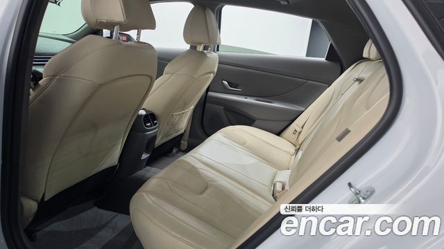 Hyundai AVANTE 2024 — photo 24