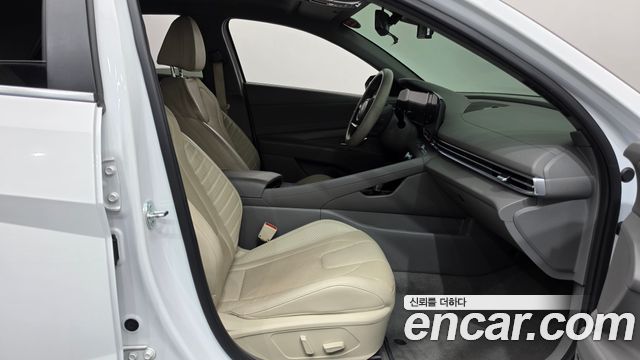 Hyundai AVANTE 2024 — photo 16