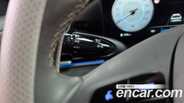 Hyundai AVANTE 2024 — photo 28