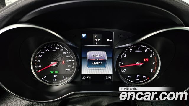 Mercedes-Benz GLC-Class 2019 — photo 11
