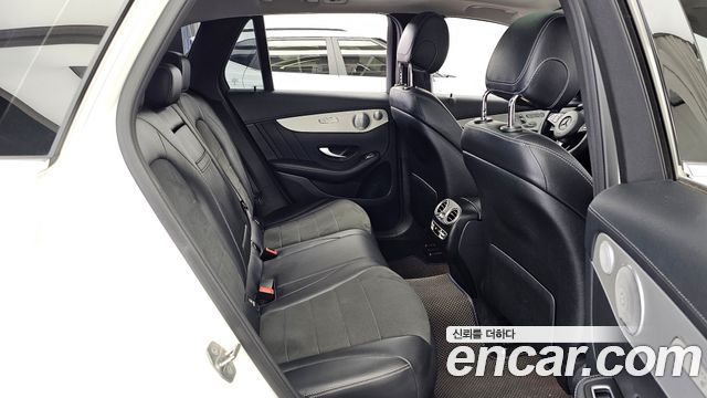 Mercedes-Benz GLC-Class 2019 — photo 18