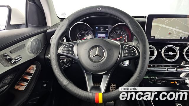 Mercedes-Benz GLC-Class 2019 — photo 19