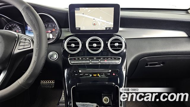 Mercedes-Benz GLC-Class 2019 — photo 20