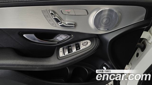 Mercedes-Benz GLC-Class 2019 — photo 33