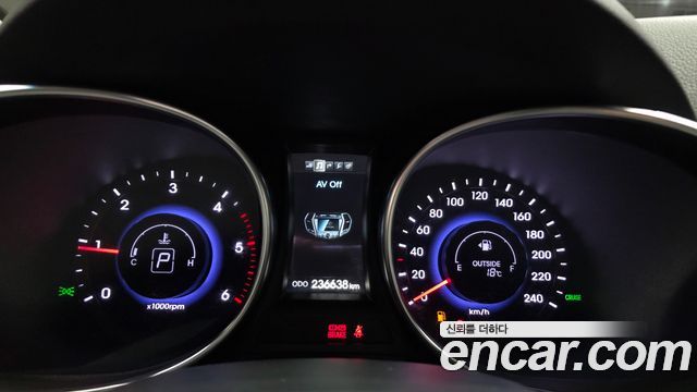 Hyundai Santafe 2015 — photo 11