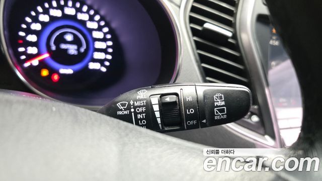Hyundai Santafe 2015 — photo 28
