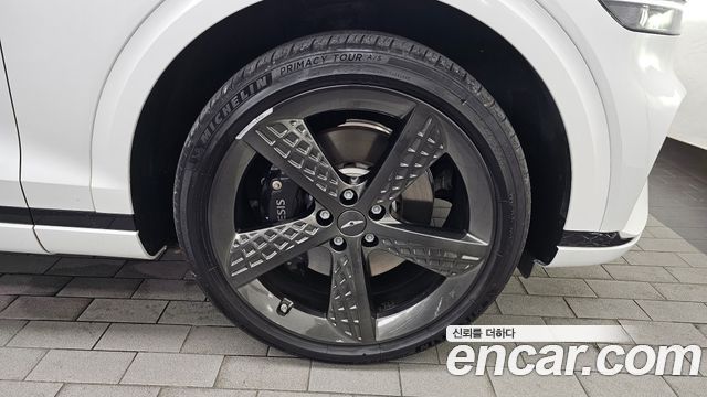 Genesis GV70 2024 — photo 7