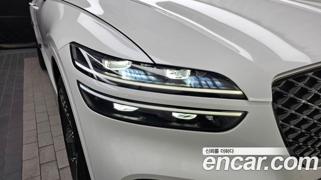 Genesis GV70 2024 — photo 8