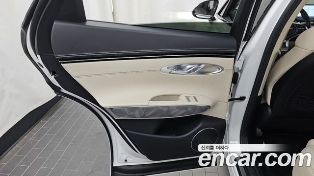 Genesis GV70 2024 — photo 15