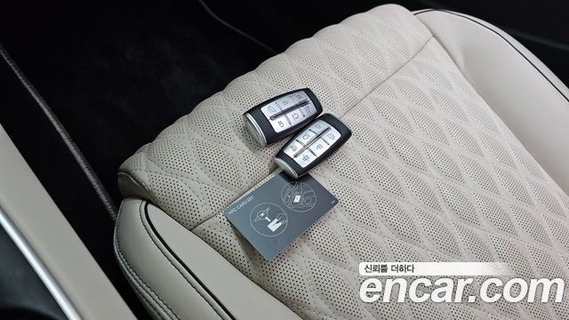 Genesis GV70 2024 — photo 16