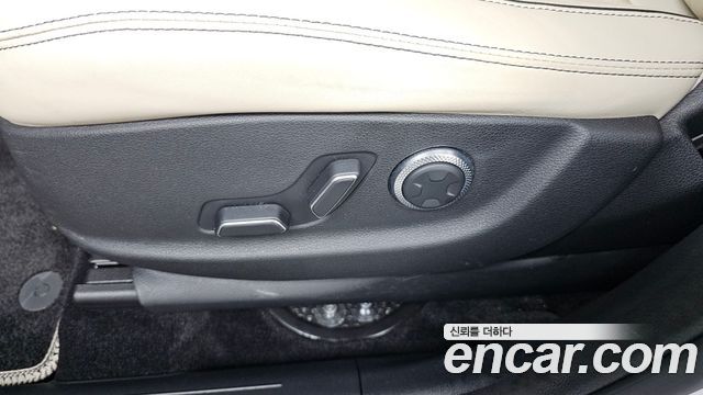 Genesis GV70 2024 — photo 31