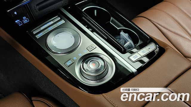 Genesis G80 2022 — photo 12
