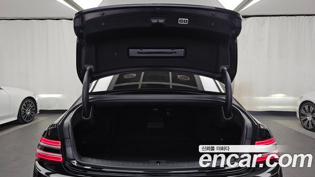 Genesis G80 2022 — photo 26