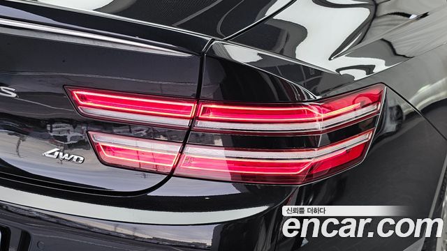 Genesis G80 2022 — photo 9