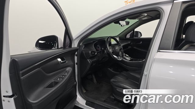 Hyundai Santafe 2022 — photo 13