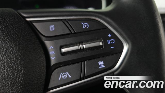 Hyundai Santafe 2022 — photo 24