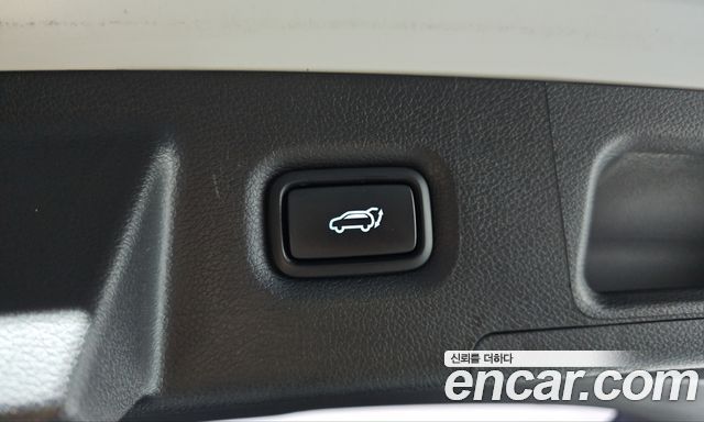 Hyundai Santafe 2022 — photo 26