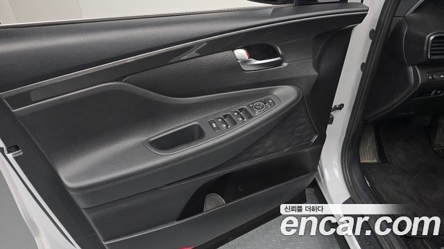 Hyundai Santafe 2022 — photo 14