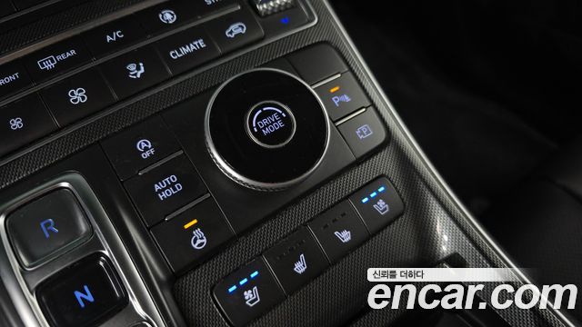 Hyundai Santafe 2022 — photo 30